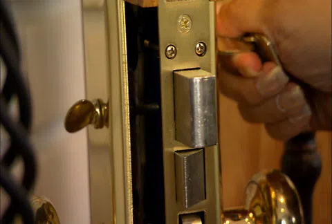 Germantown Locksmith Store Germantown, MD 301-810-4529 - apartment-lock-change